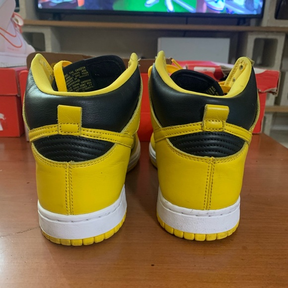 Dunk High SP Iowa 2020 - Picture 3 of 4